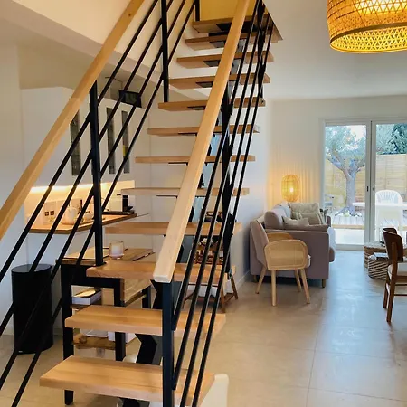 Mazet Renove Golfe De St Tropez Tatil Evi