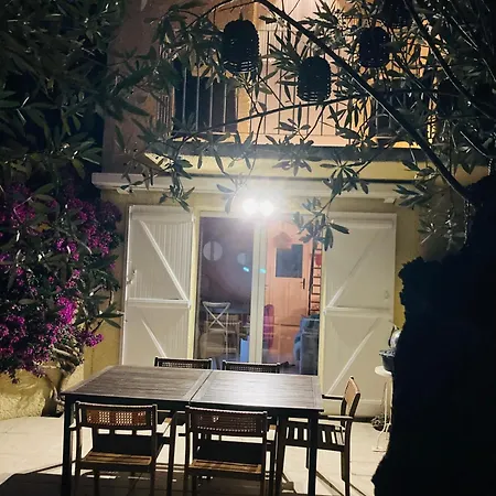 Mazet Renove Golfe De St Tropez Tatil Evi