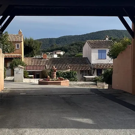 Mazet Renove Golfe De St Tropez Cogolin